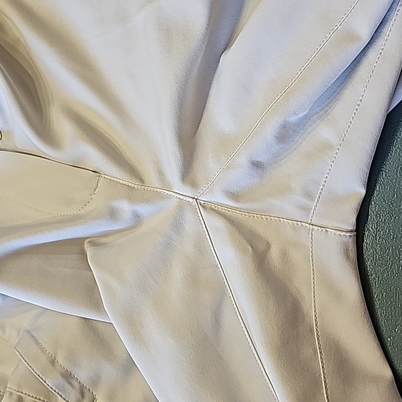 Off White Straight Leg Capri Pants for Effortless Style - Picture 10 of 15